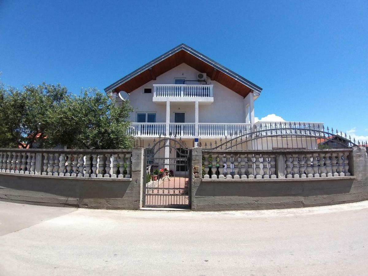 Sunny Apartment Jukic With Sea View Zadar Bagian luar foto